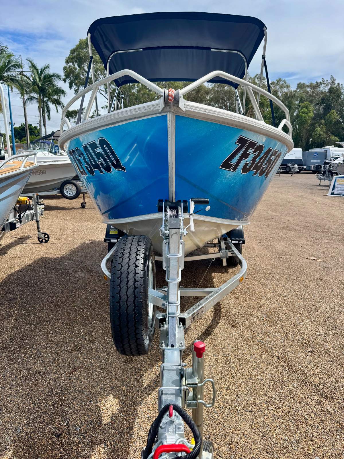 Stessco 4.5 Side Console