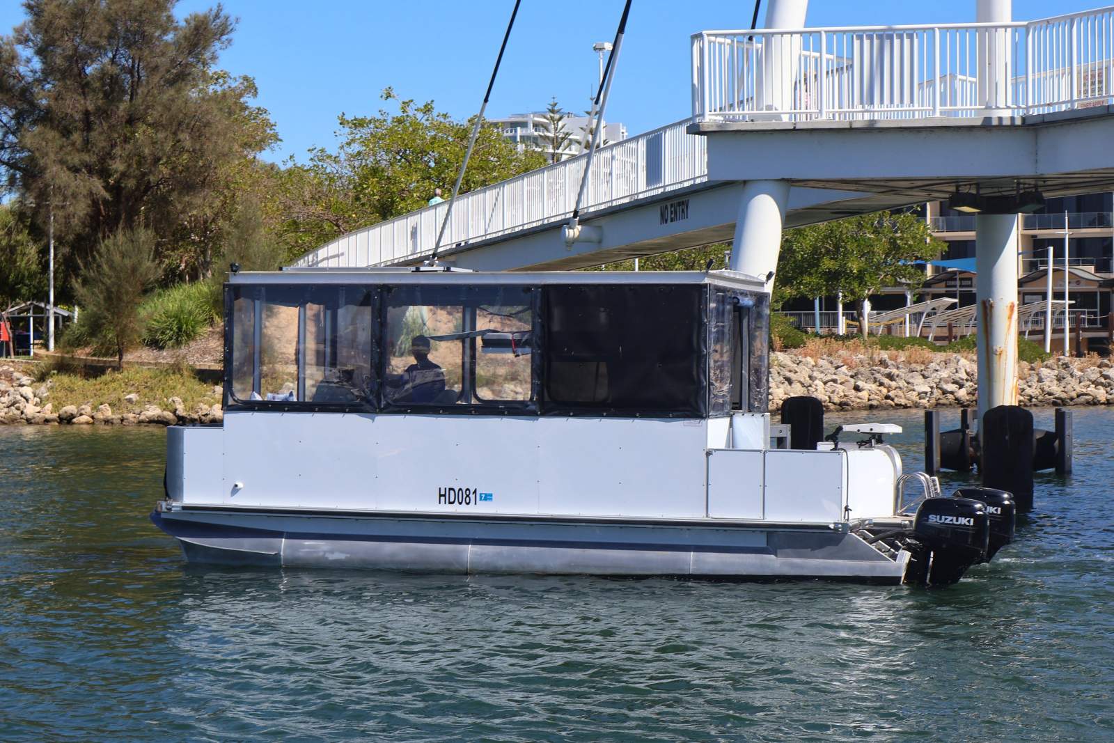 Custom 7.1m Aluminium Tri-Toon & Trailer