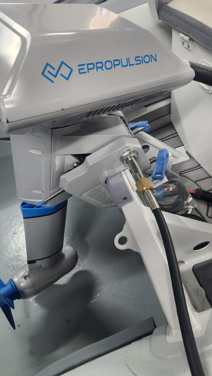 New EPropulsion Navy 6.0 with Evo Top Mount Control