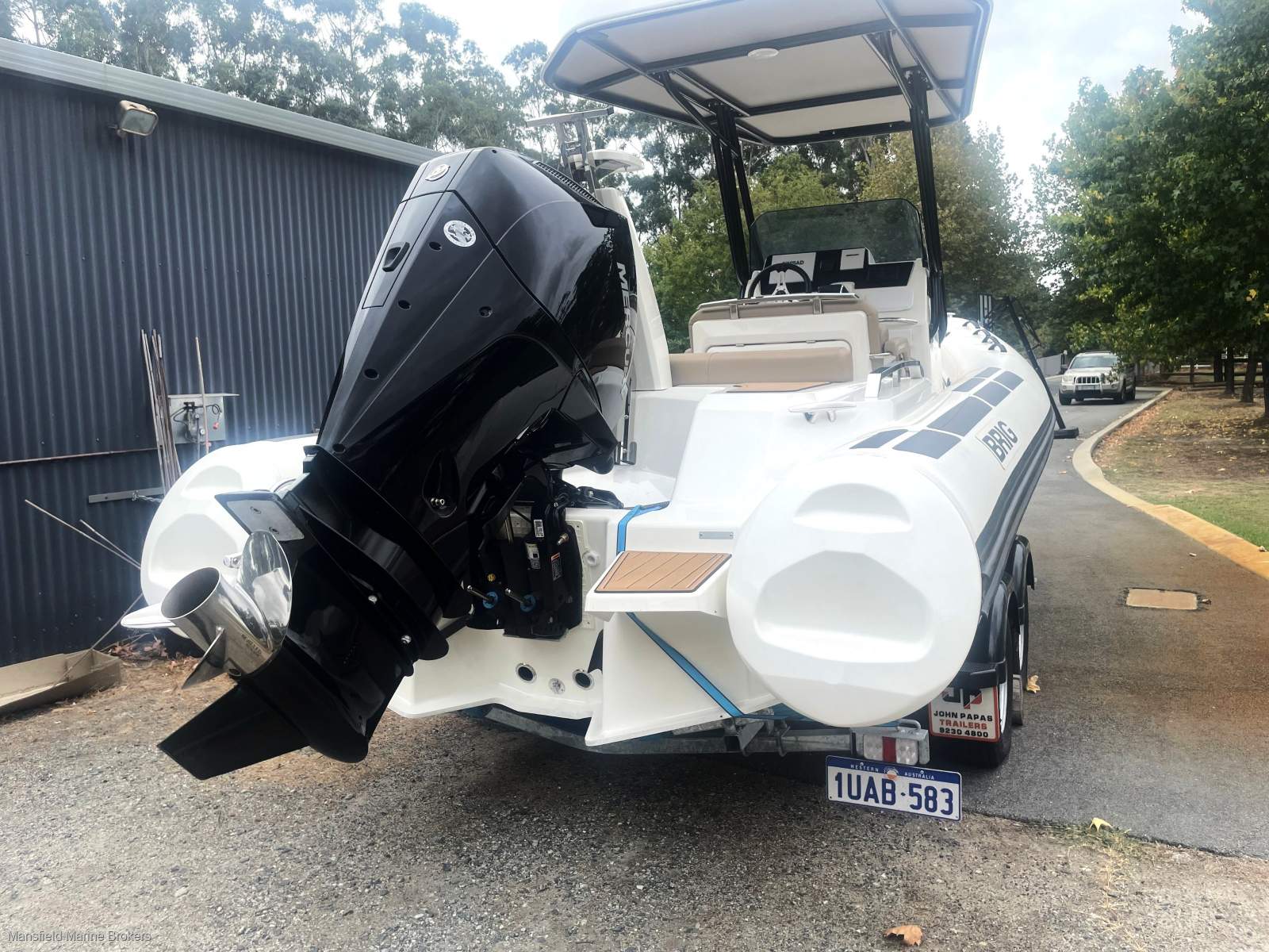 Brig Eagle 670 T-Top Merc 225 DTS & Trailer