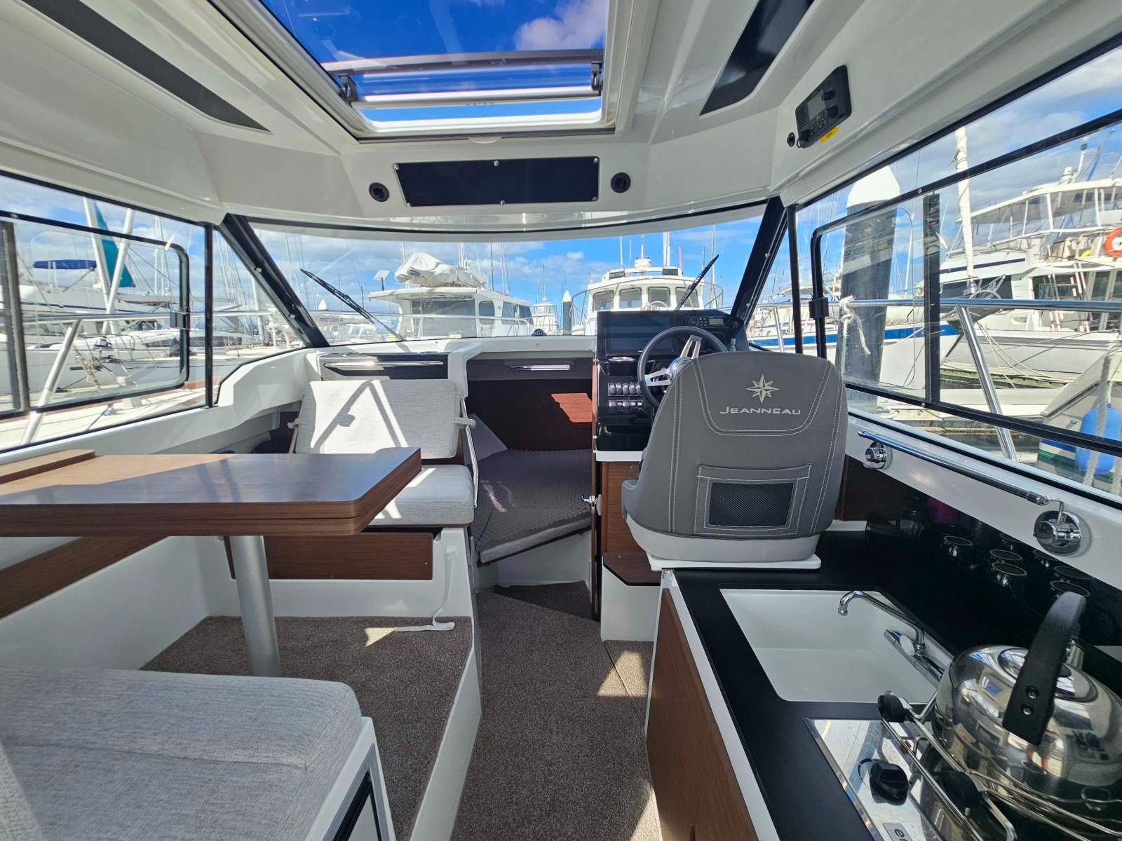 Jeanneau Merry Fisher 795 Series 2 Little Bear II