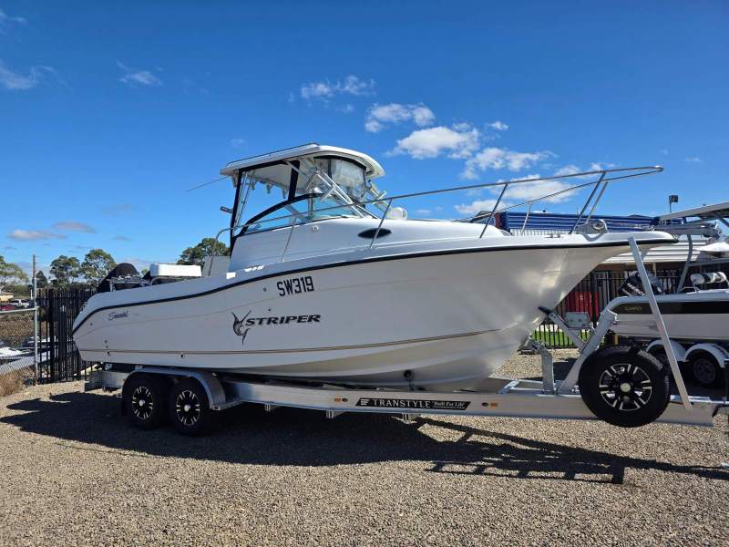 Striper 2601 Low Hours & Brand New Trailer