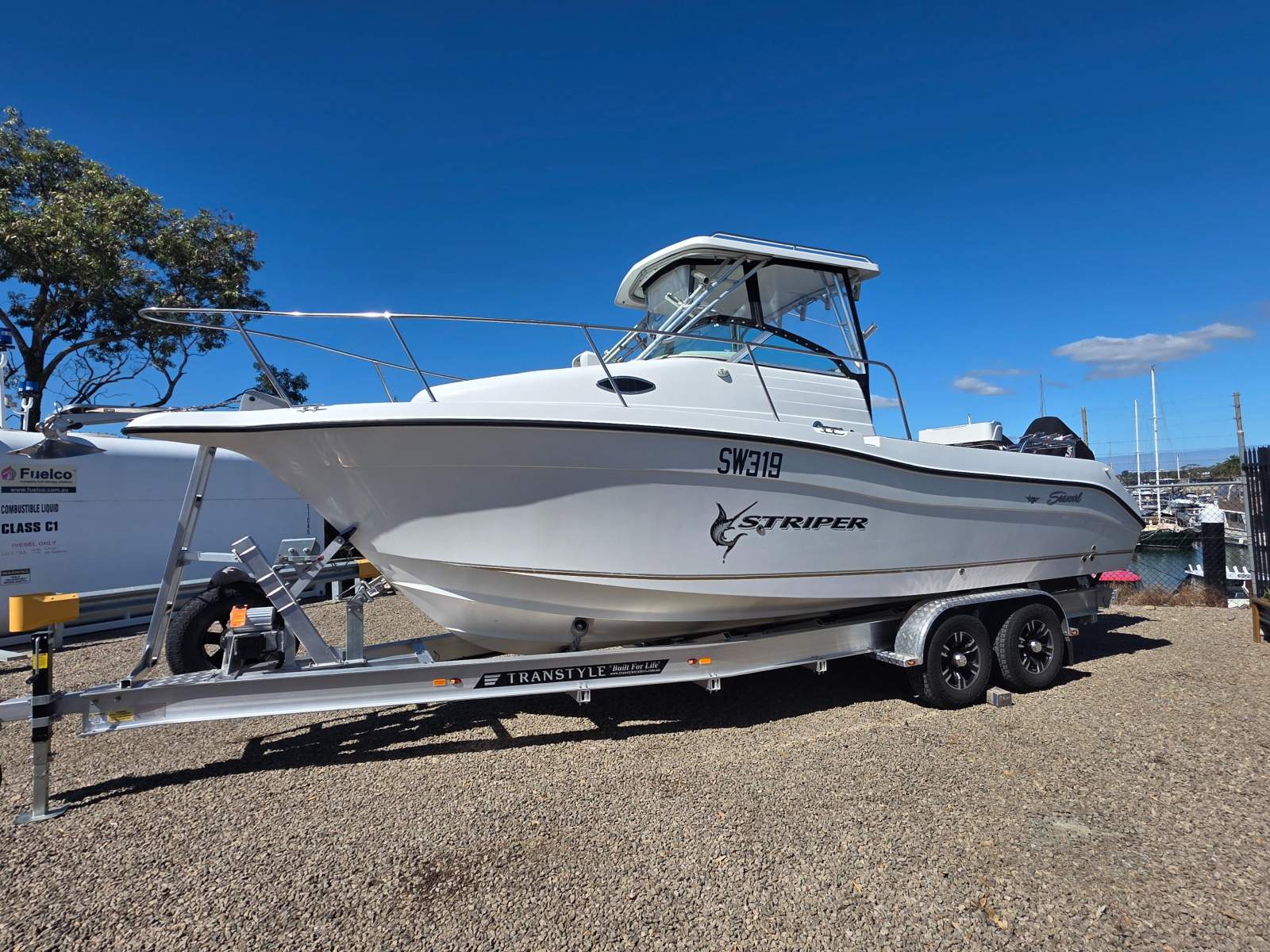 Striper 2601 Low Hours & Brand New Trailer