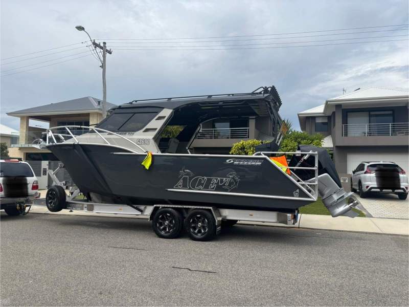 Genesis 750XL Cuddy Cabin
