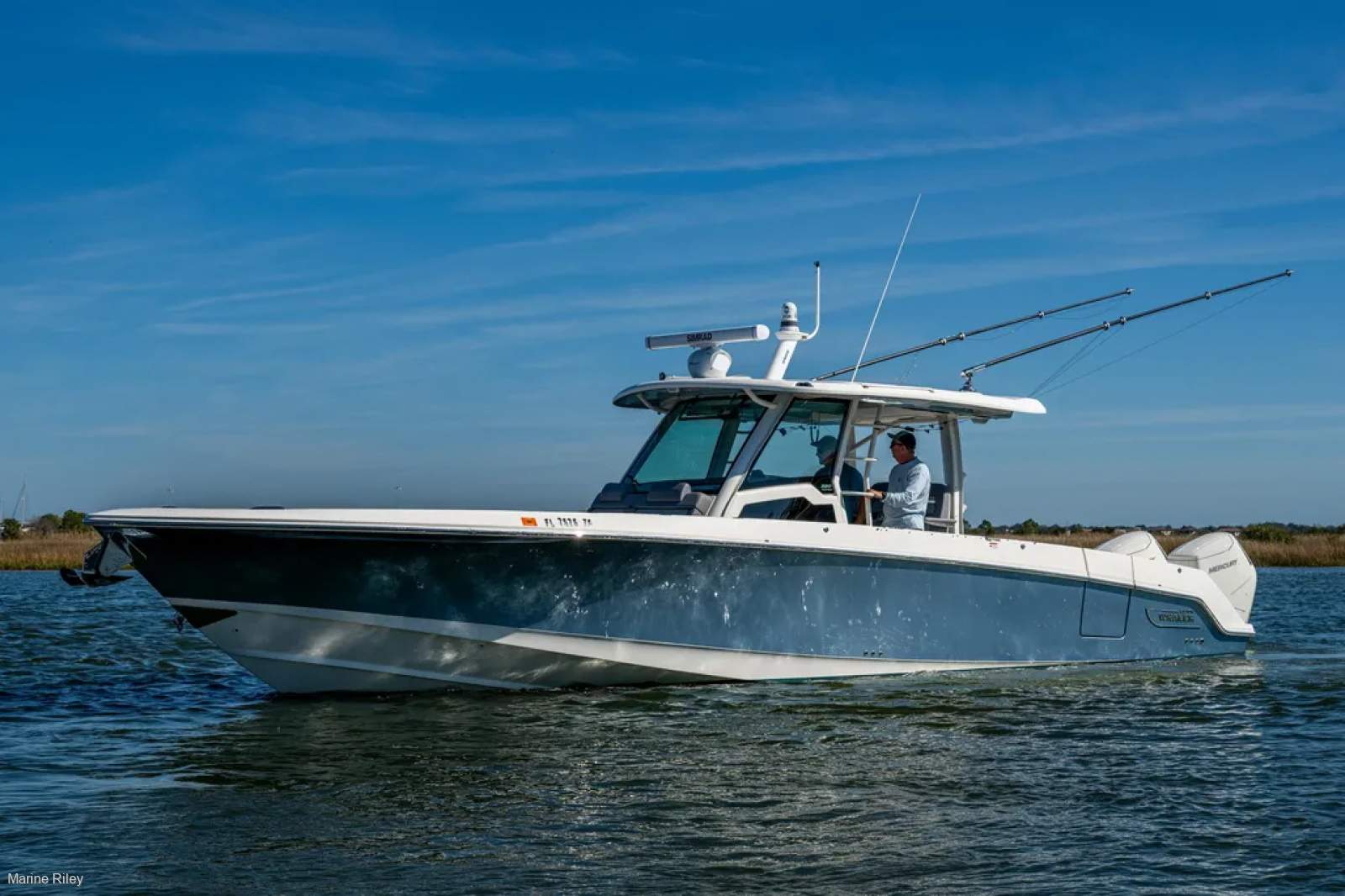 Boston Whaler 380 Outrage - Fully optioned including a GIRO & Mercury 600's