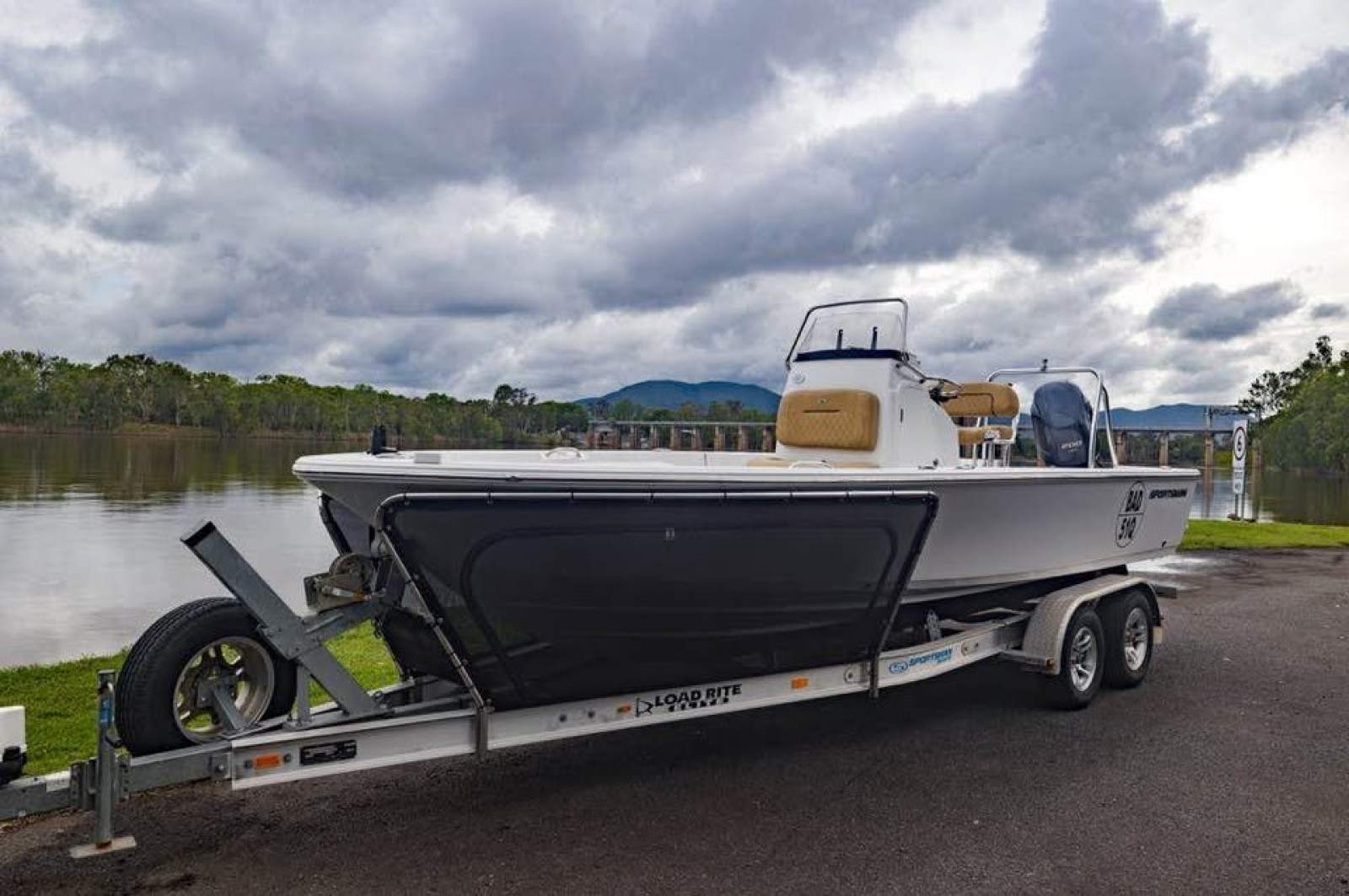 Sportsman Masters 227 Centre Console Immaculate Presentation - MUST BE SOLD!