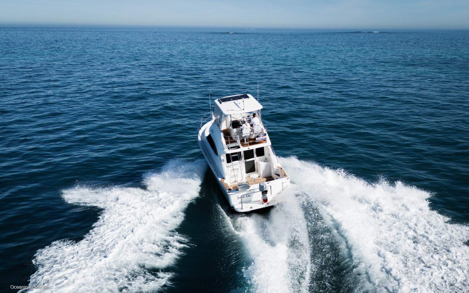 Riviera 33 Flybridge