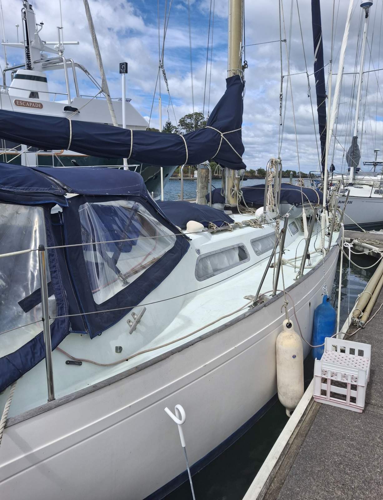 Camper & Nicholson 35