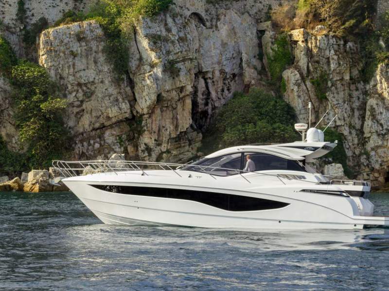 Galeon 485 HTS