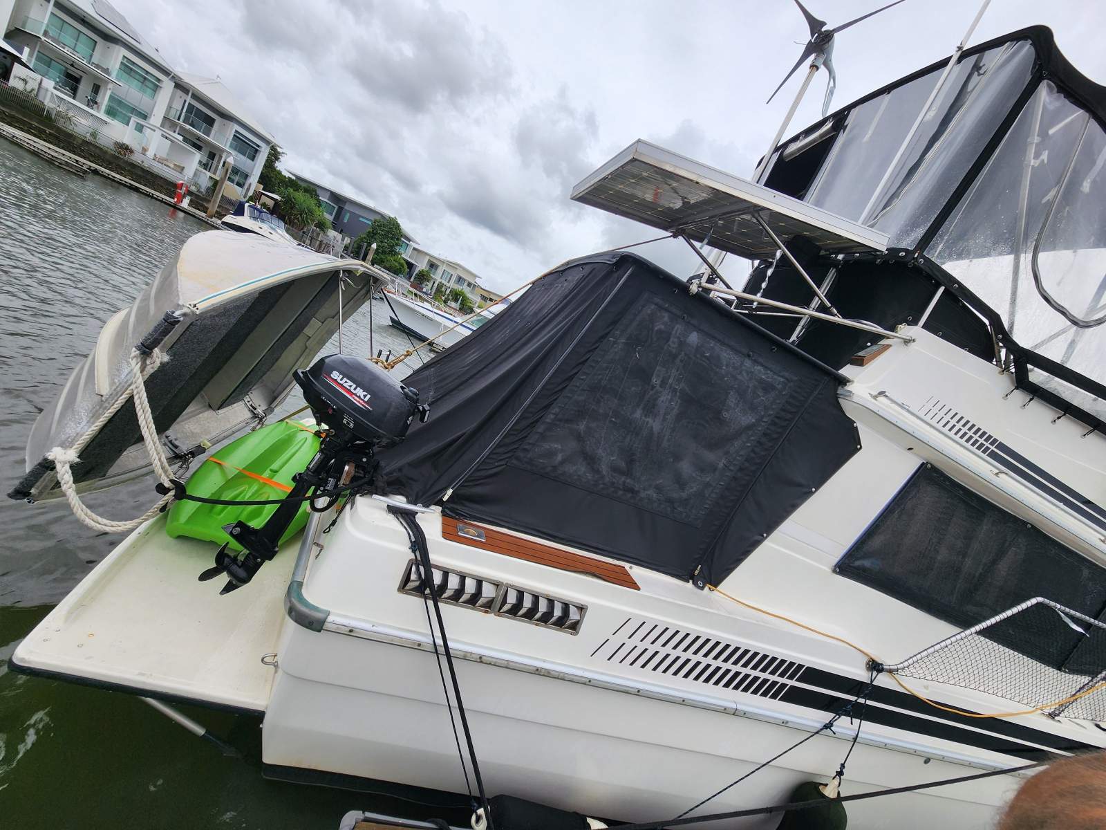 Markline 900 Flybridge