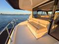 Maritimo M51 Cruising Motoryacht - Only 250 hours from new!