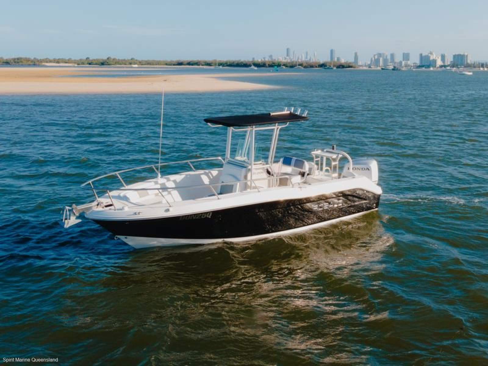 Robalo R200