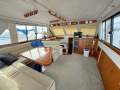 Riviera 39 Flybridge Cruiser