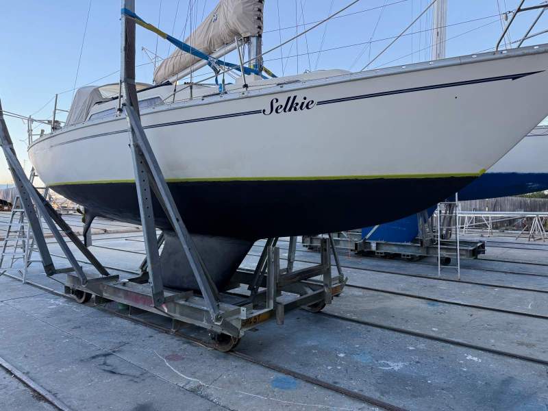 Cavalier 32 Bob Salthouse design
