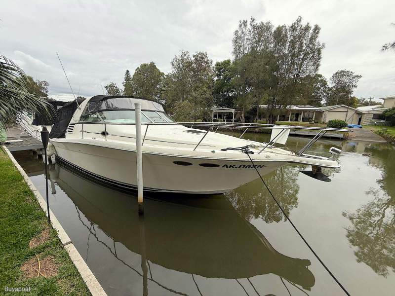 Sea Ray 3300 Express