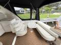 Sea Ray 3300 Express