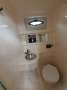 Larson Cabrio 240:Toilet/shower