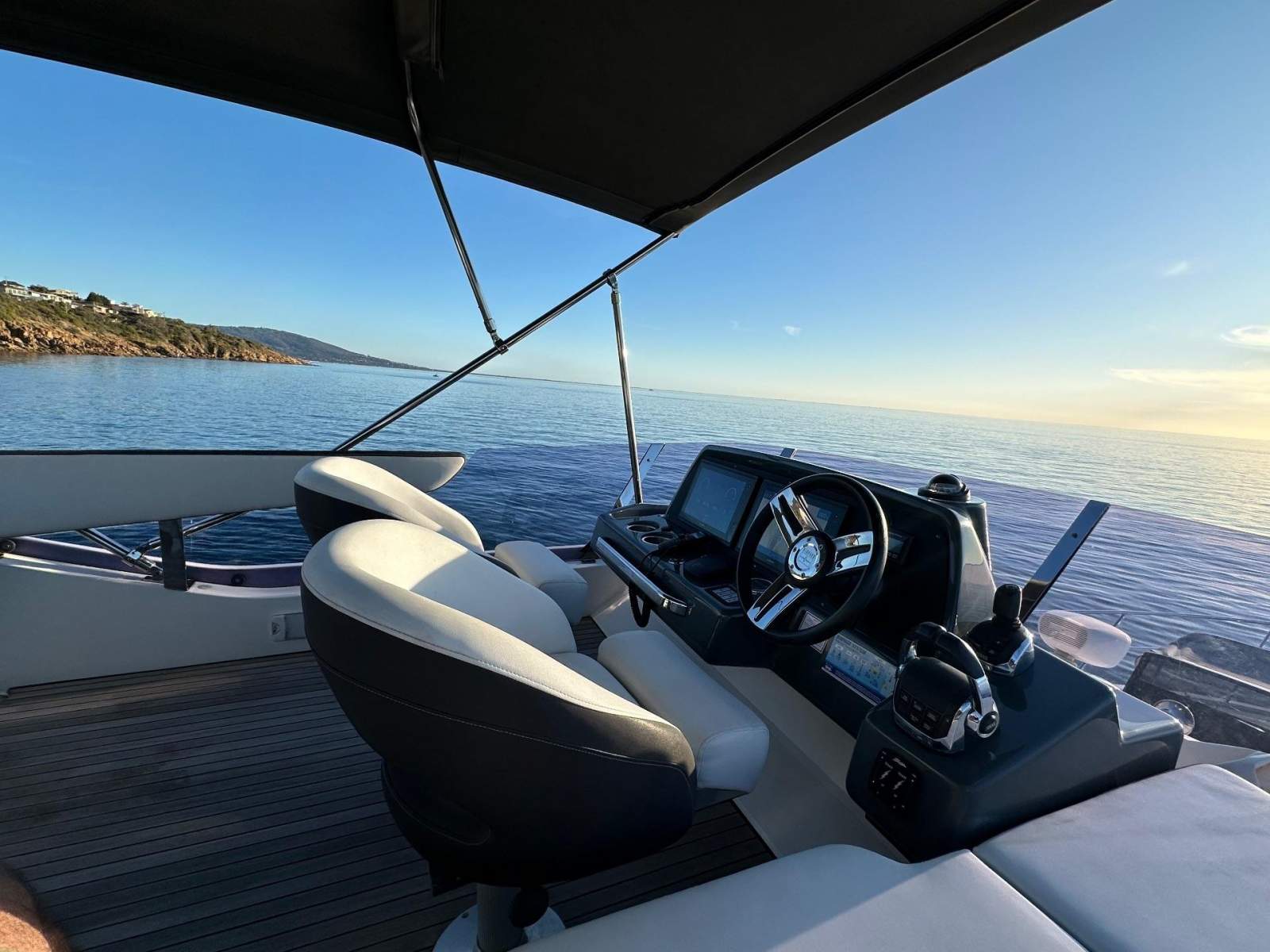  Bavaria R40 Fly Boat Brokers of Tasmania