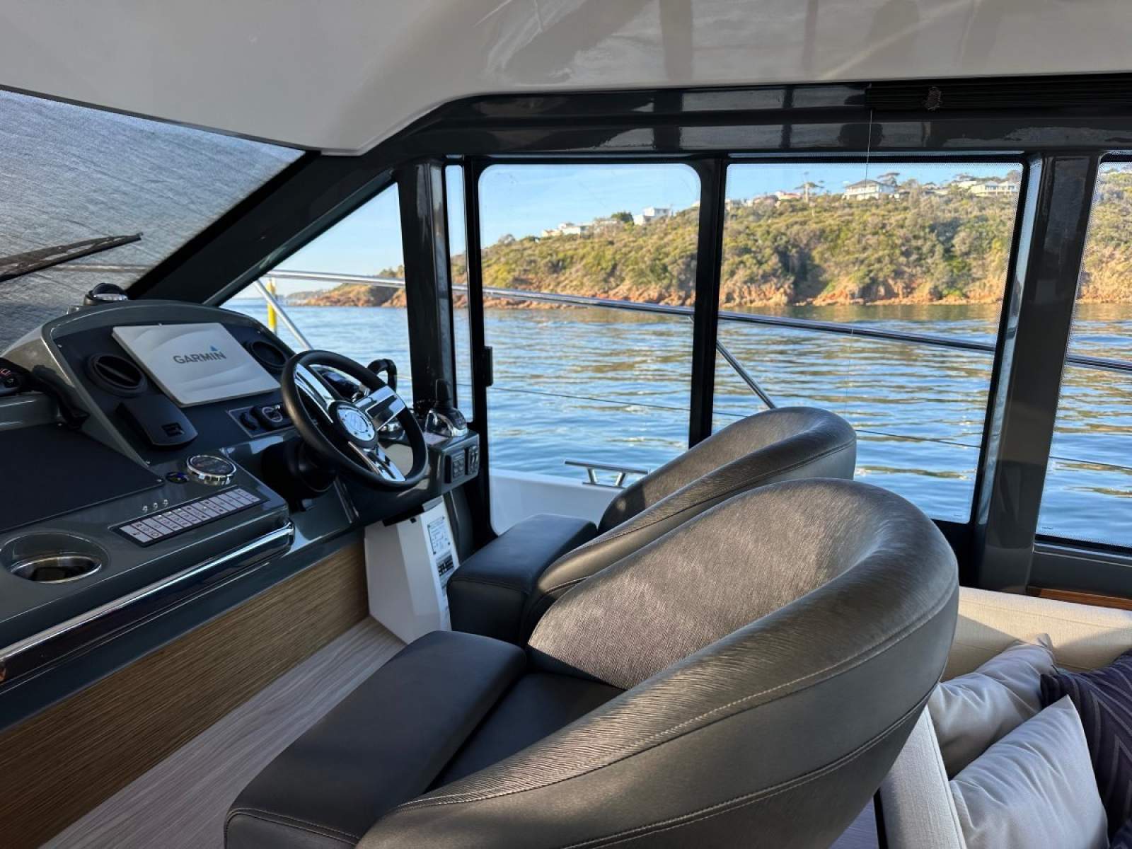  Bavaria R40 Fly Boat Brokers of Tasmania