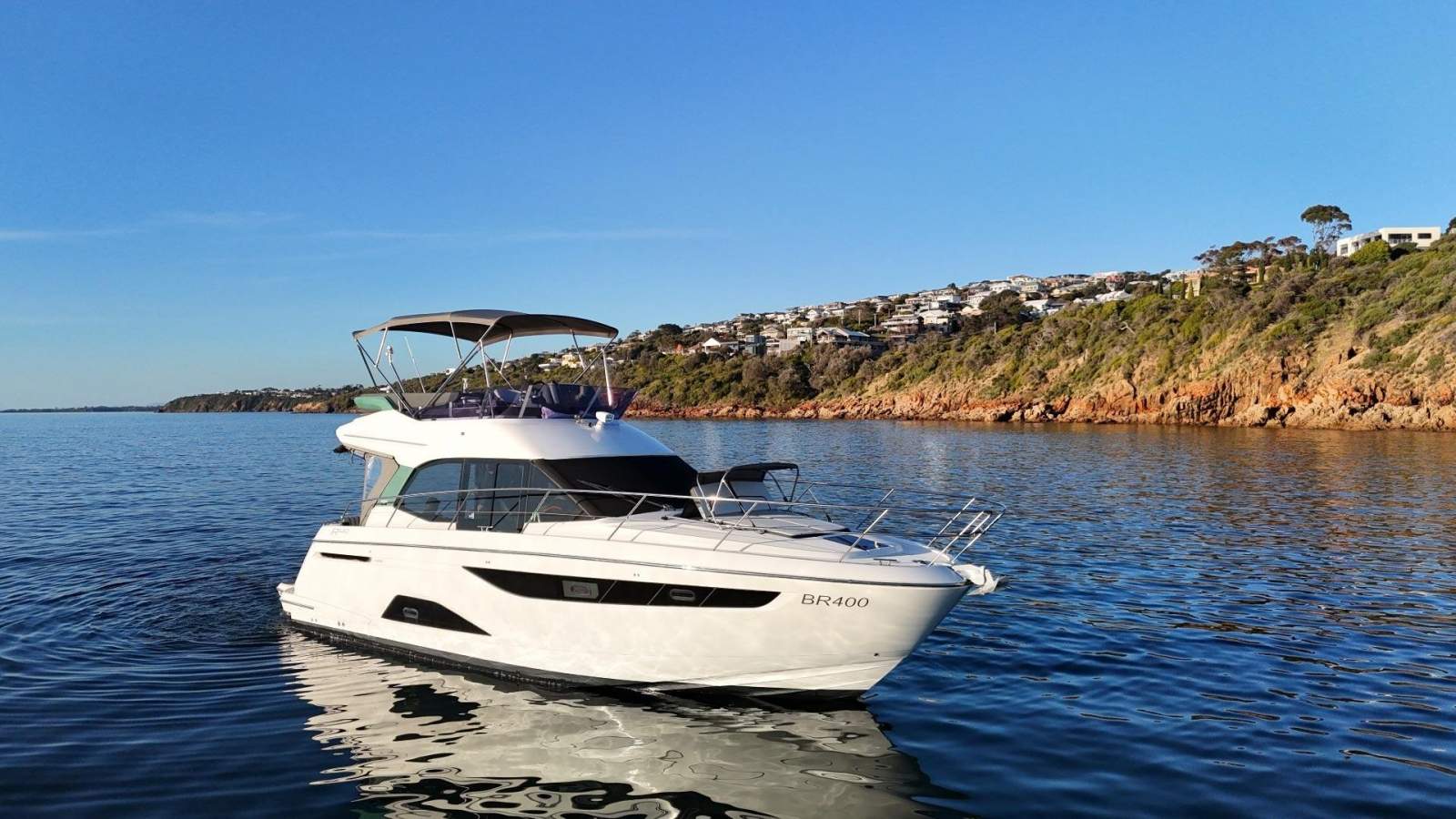 Bavaria R40 Fly