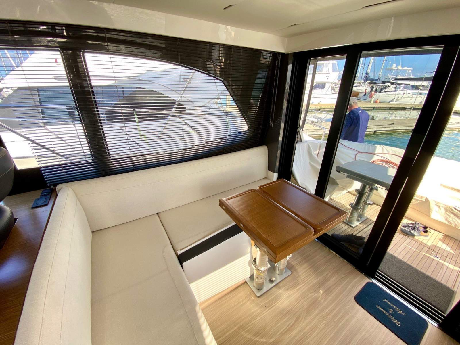  Bavaria R40 Fly Boat Brokers of Tasmania
