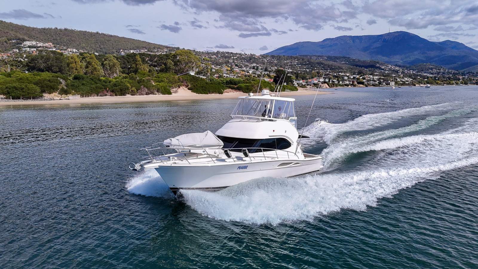 Riviera 40 Platinum INCREDIBLE CONDITION, HIGH SPECIFICATION!!