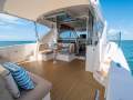 Riviera 5000 Sport Yacht