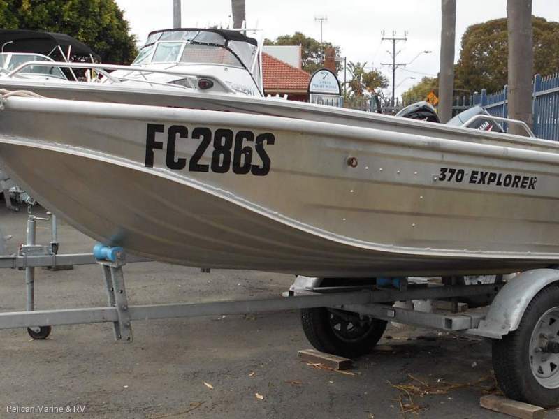 Quintrex 370 Explorer