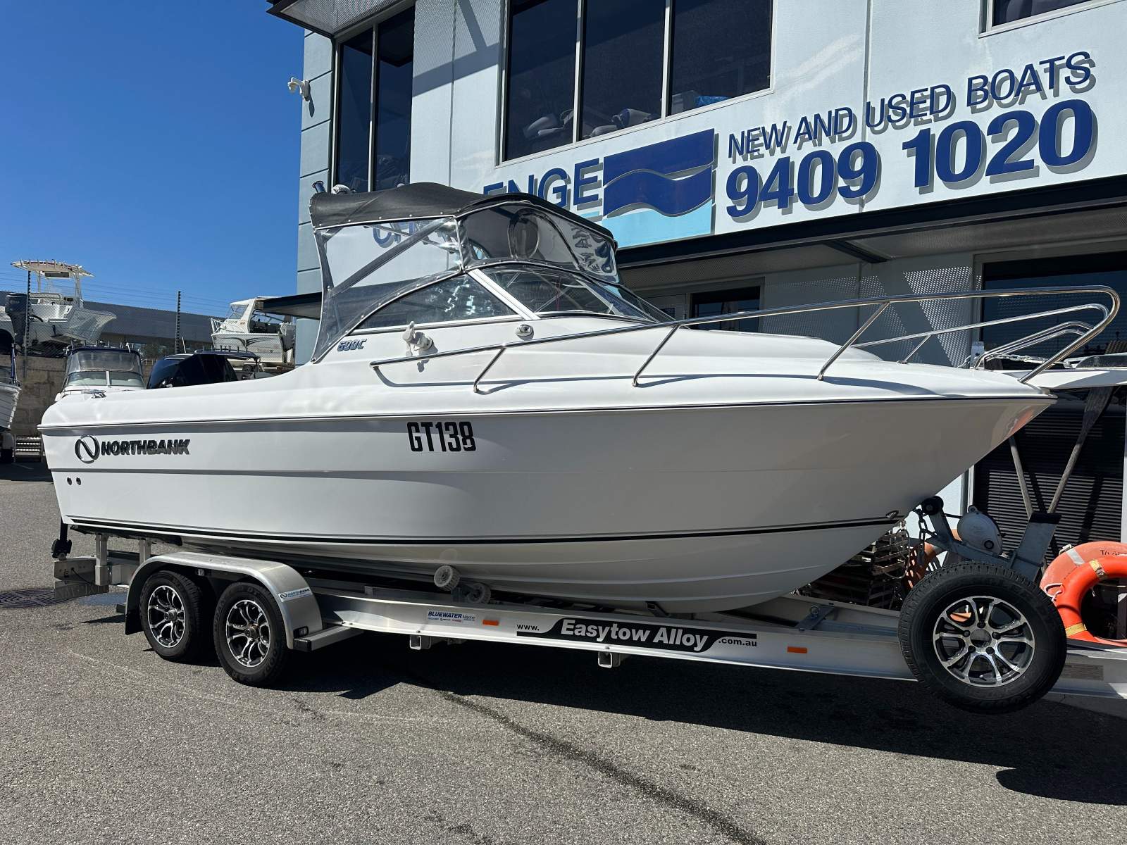 Northbank 600c with Mercury 200HP 4 Stroke