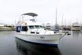 Seaway 33 Flybridge Ideal weekender with a late model diesel inboard.