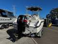 Boston Whaler 210 Outrage Wow very neat & tidy rig 225Hp 4Str Mercury 613hrs
