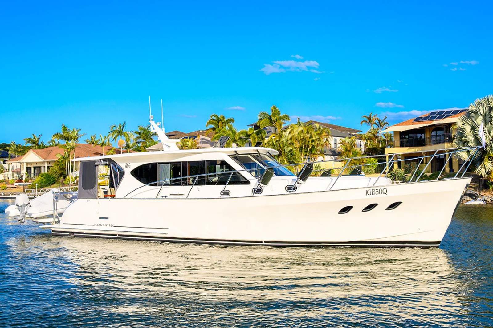 Island Gypsy Newport 500 Sedan Cruiser