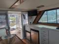 Mustang 3800 Flybridge Cruiser