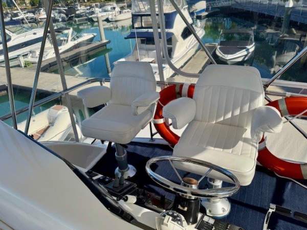 LADY RIGBY Caribbean 40 Flybridge Cruiser Boat Brokers of Tasmania