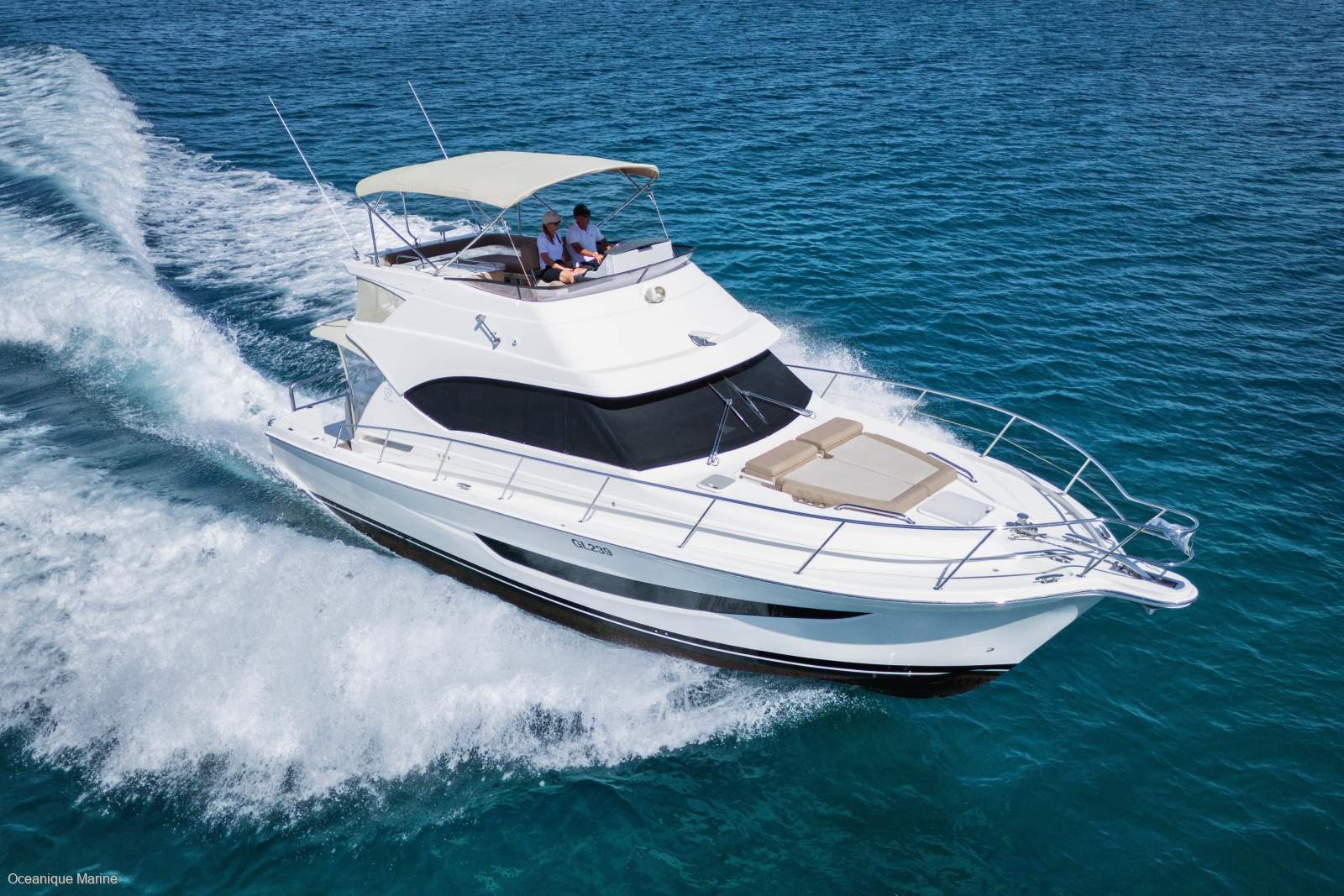 Riviera 39 Sports Motor Yacht