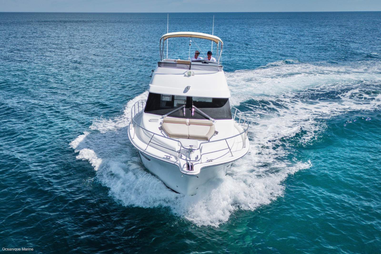 Riviera 39 Sports Motor Yacht