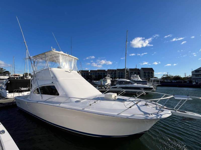 Luhrs 36 Convertible