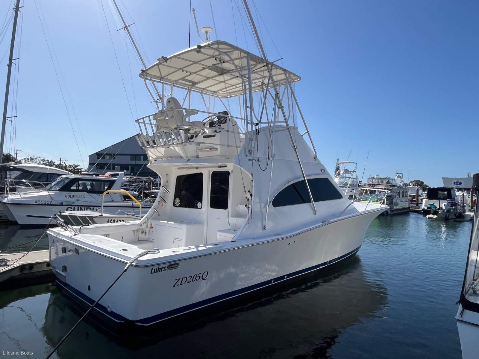 Luhrs 36 Convertible