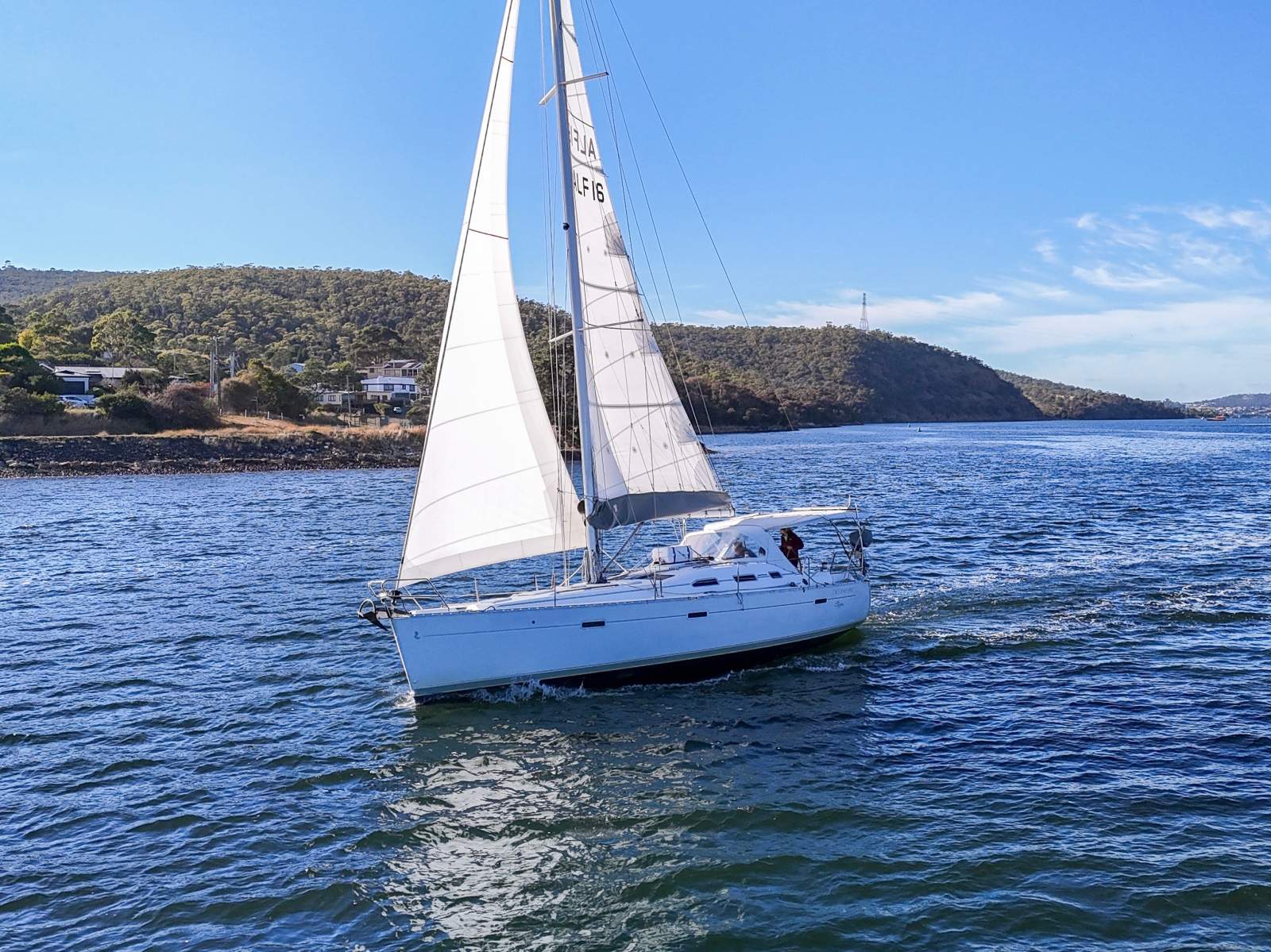 Beneteau Oceanis Clipper 393 EXCEPTIONAL CONDITION, EXTENSIVELY UPGRADED!