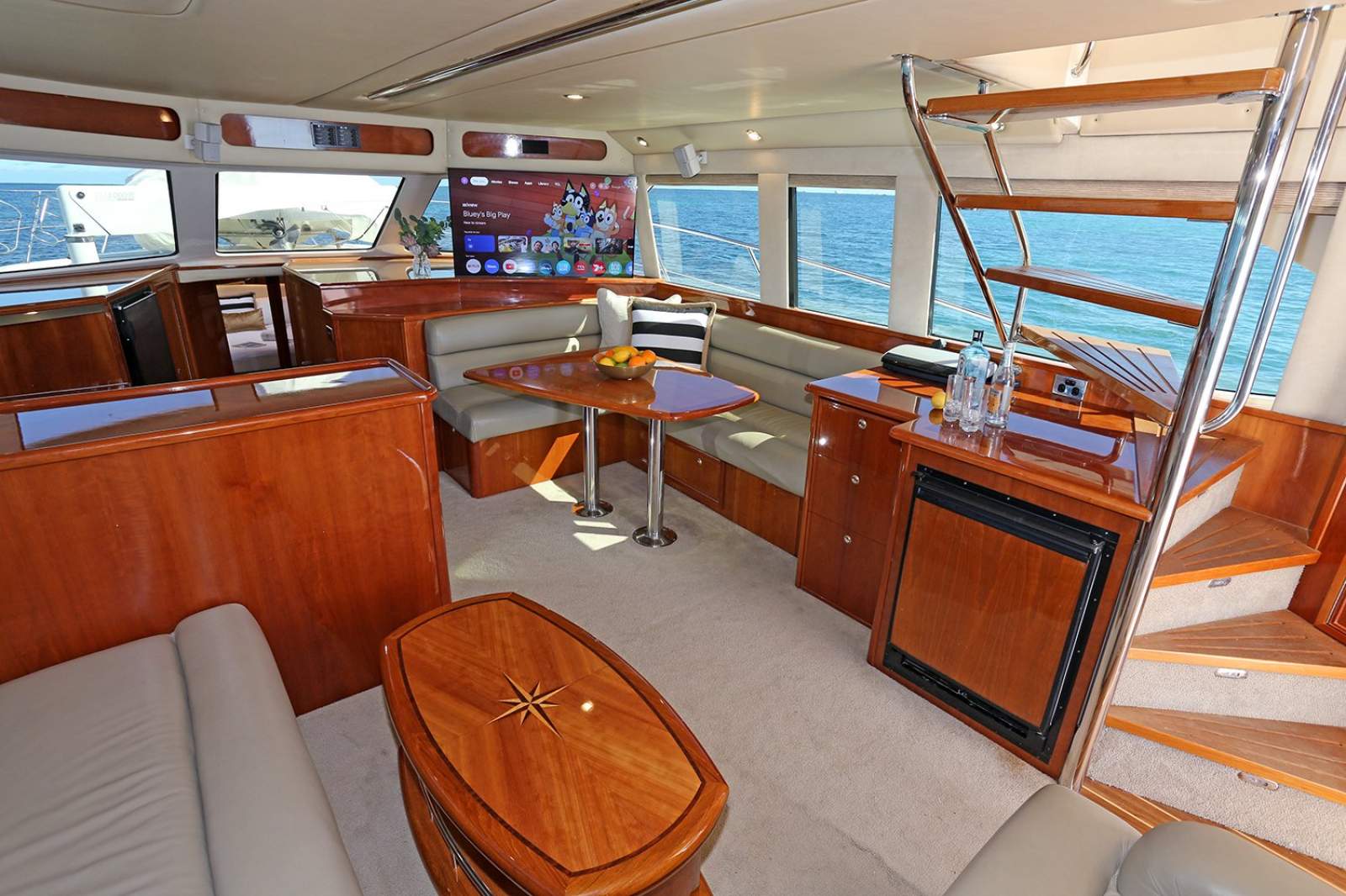 Riviera 51 Enclosed Flybridge - Ready for immediate delivery! For Sale ...