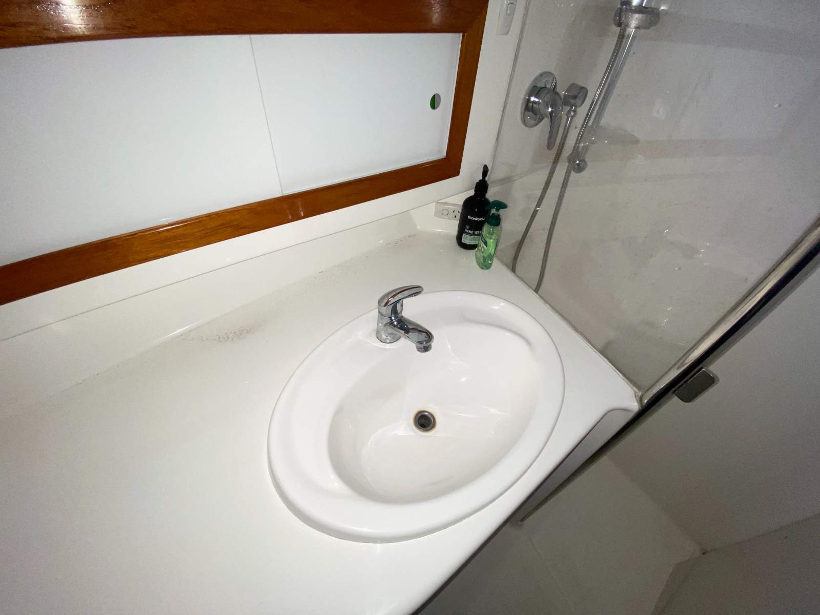 Caribbean 32 Flybridge Cruiser Merlin