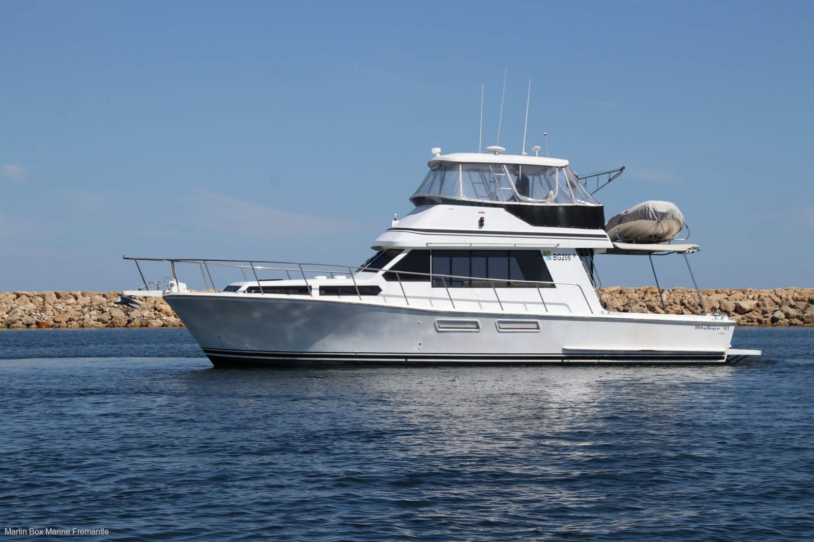Steber 41 Flybridge with 2005 Yanmar 440Hp Diesels