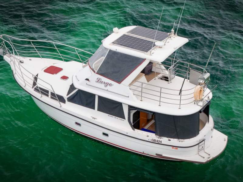 Resort 35 XL ~ Sought after displacement cruiser