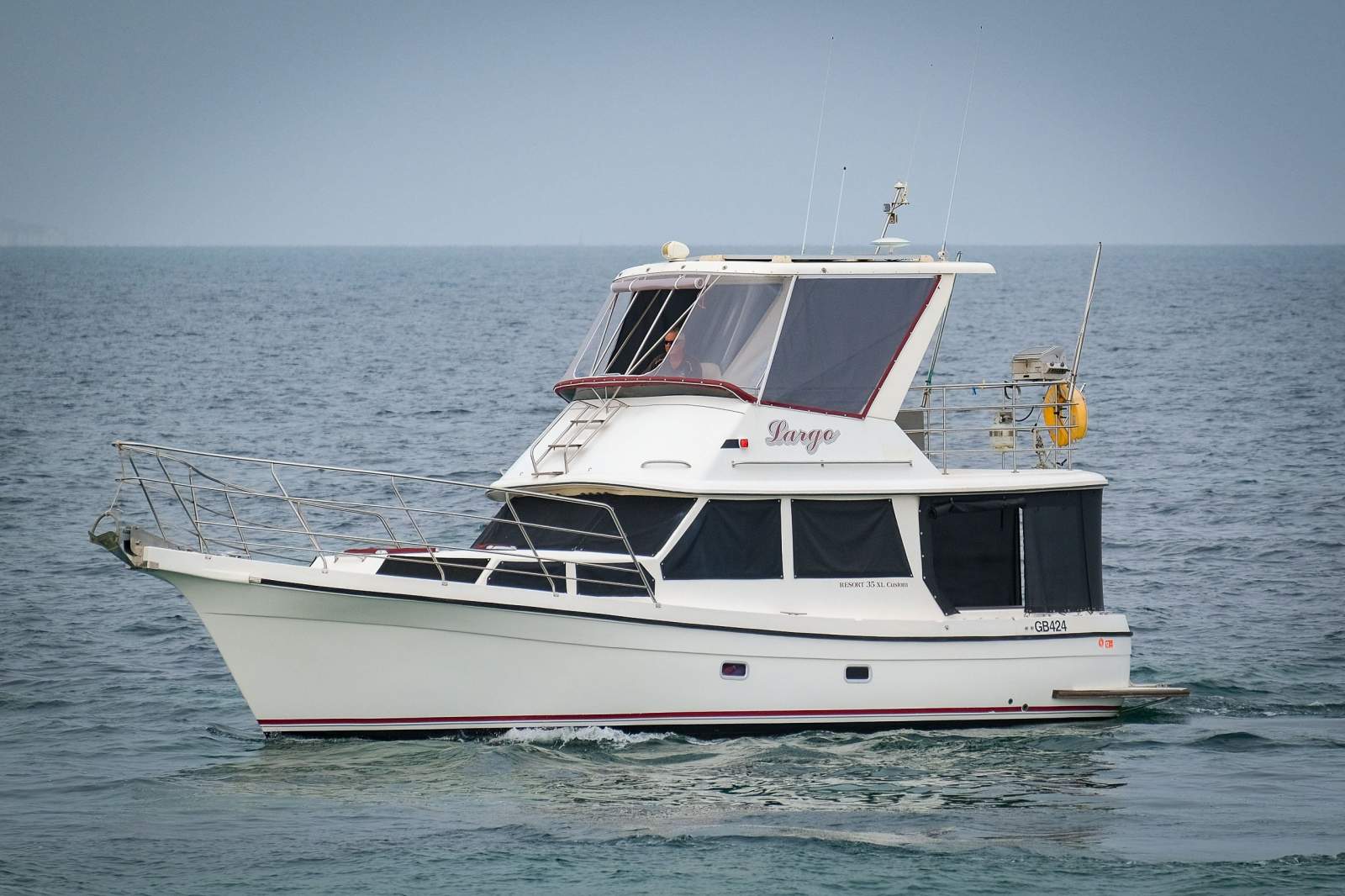 Resort 35 XL ~ Sought after displacement cruiser