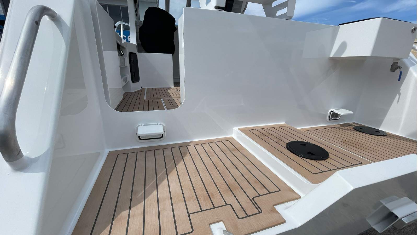 Lux Custom Boats 6500 Hard Top Ready to fit engine of your choice and sounder