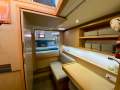 Lagoon 39 Owners Version:Port lounge   desk