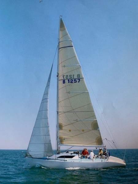 Laurie Davidson 36