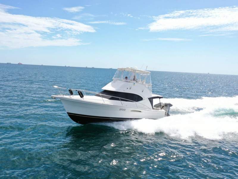 Riviera 33 Flybridge