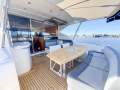 Riviera 5800 Sport Yacht