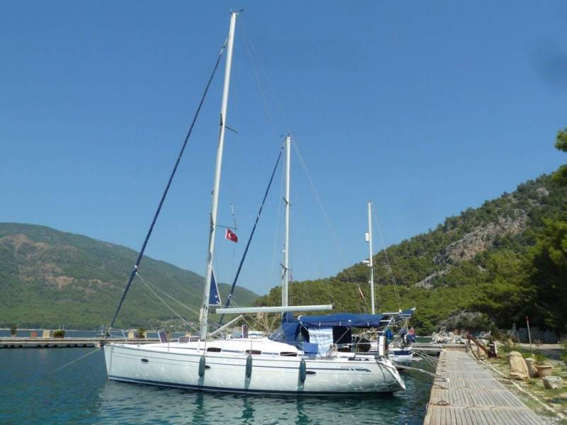 Bavaria 42C